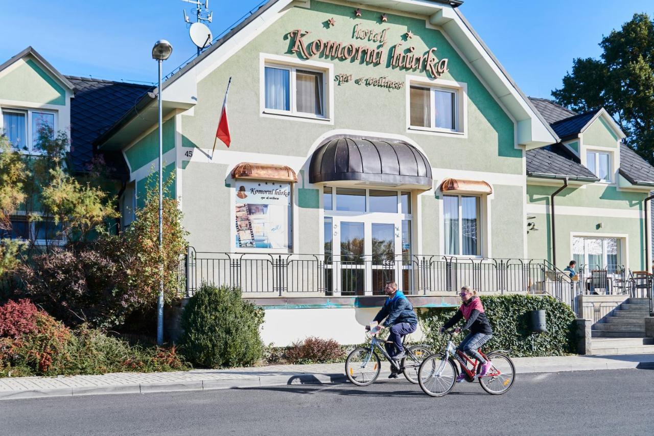 Komorni Hurka Hotel Cheb Bagian luar foto